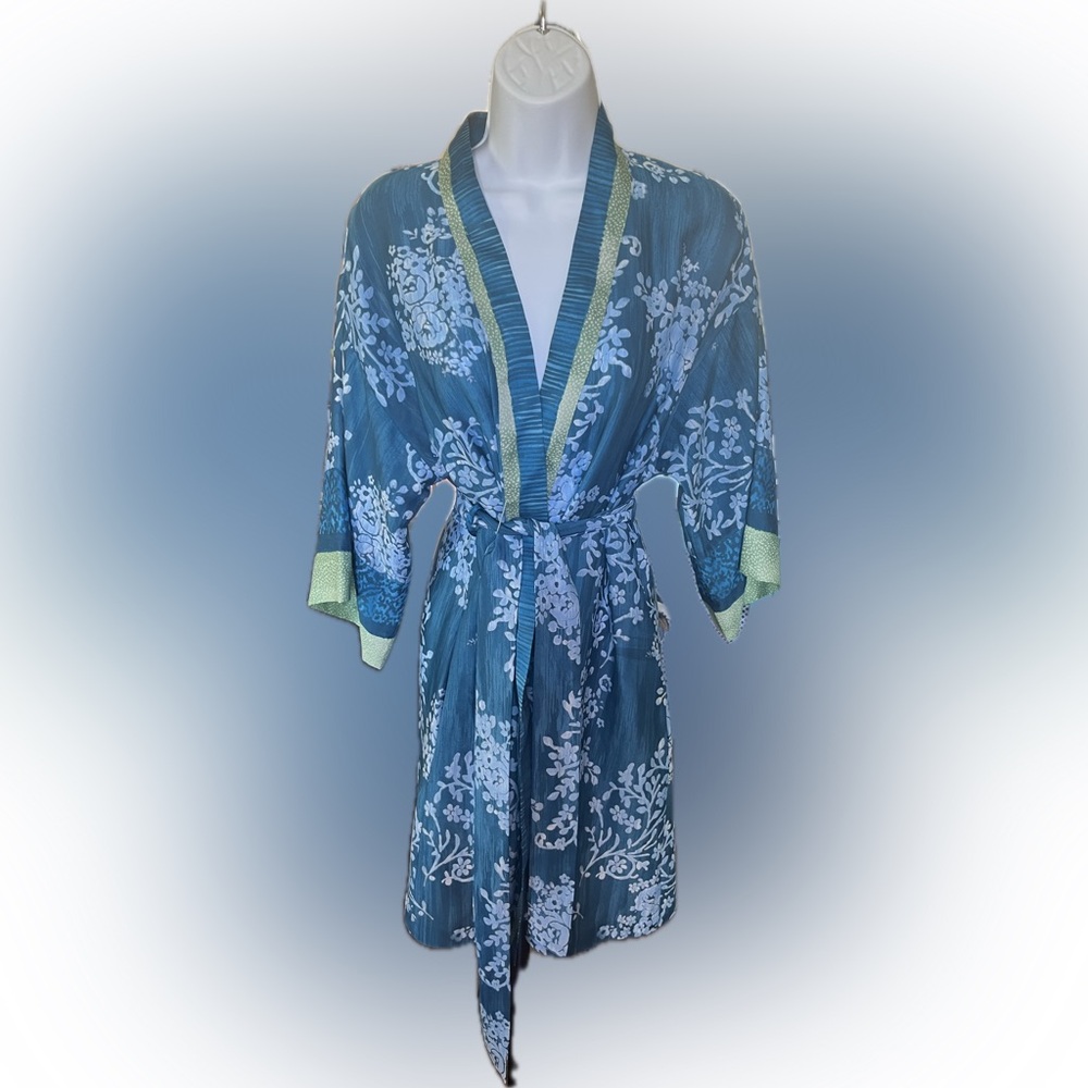 Vintage Oscar de la Renta Kimono Style Floral Robe